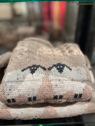 Pullover Irischer Zopfstrick aus Merinowolle mit Schafen