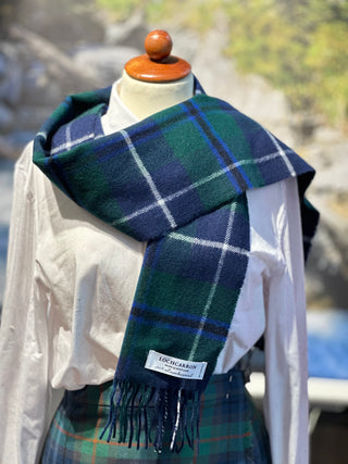 Klassischer Lammwollschal Douglas Modern-Tartan