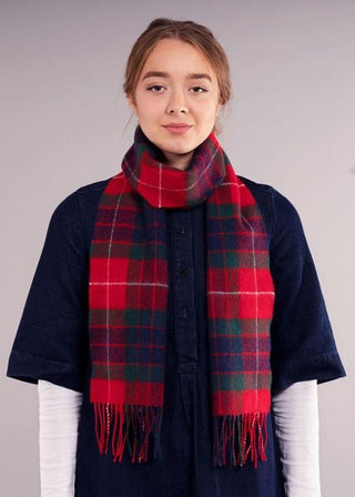 Klassischer Lammwollschal Fraser Red Modern