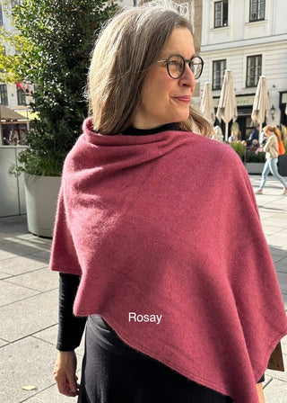Noble Wilde Poncho/Cape aus Merino Possum Rosay