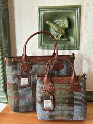 zwei Harris Tweed Handtaschen mit braunem Leder