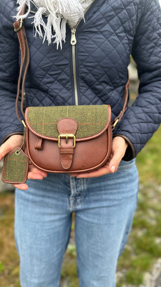 Tweed mini Saddle Bag classic green