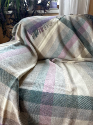 Wolldecke Regenbogen Woodale Heather Herringbone
