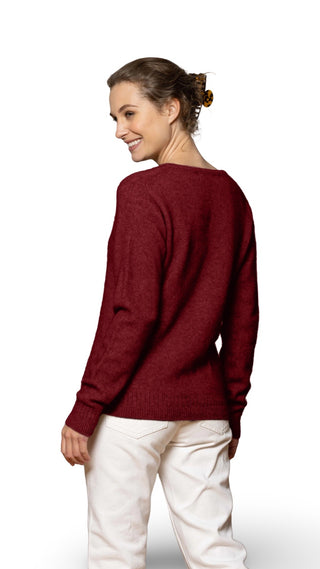 Noble Wilde Strickweste (Knöpfe) aus Merino Possum Sangria rot